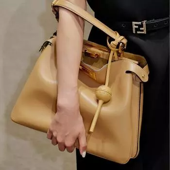 2025 Новая сумка-кошелек Song Hye Kyo Same из кожи с металлическим замком, модная и универсальная, на одно плечо, с перекладиной, подмышкой 33x10x25cm вино красного