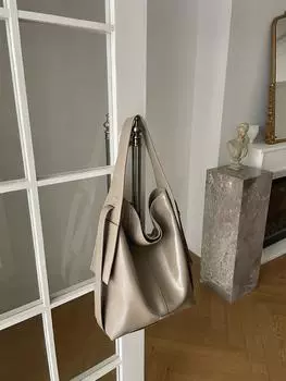 2025 Новая универсальная сумка-ведро Женская сумка-тоут на одно плечо Повседневная универсальная сумка через плечо Большая вместительная кожаная женская сумка 25.5x11x32cm серый