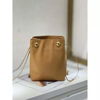 2025 / Новая верхняя кожаная сумка для телефона, модная и универсальная, на одно плечо, через плечо, маленькая квадратная сумка, женская сумка из натуральной кожи 21.5x7x17cm серебряный/чёрный