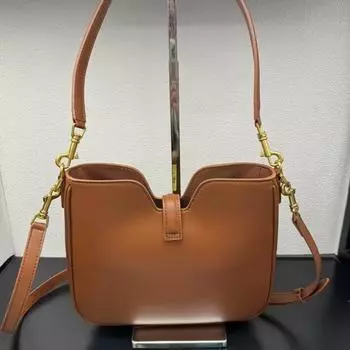 2025 Новая женская сумка из натуральной кожи, кожаный чехол для головы, мягкая сумка-ведро для подмышек, одно плечо, диагональная сумка с перекрестными краями, маленькая сумка 24.5x21.5x5CM чёрный