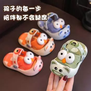 2025 новые детские туфли с отверстиями для девочек и мальчиков, летние домашние тапочки с мультяшным принтом, милые детские сумочки, классные тапочки Size 18-19 (Inner Length 11.5cm)