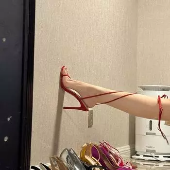 2025 новые красные босоножки с открытым носком и перекрещивающимися ремешками женские сексуальные матовые туфли-шпильки на высоком каблуке женские 35 красный