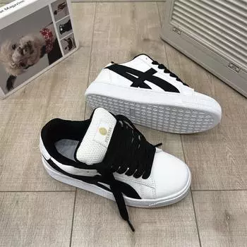 2025 новые нишевые ретро серые туфли на платформе для хлеба ins Guochao новые китайские студенческие уличные скейтбордные туфли для мужчин 35 белый