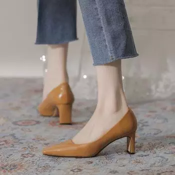 2025 Новые ретро черные туфли-лодочки из кожи на среднем каблуке для профессионалов бежевый