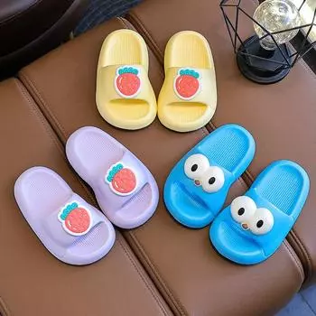 2025 новые тапочки с фруктами, клубникой, для девочек и мальчиков, для дома, нескользящие, симпатичные, для верхней одежды для детей среднего и старшего возраста 26-27