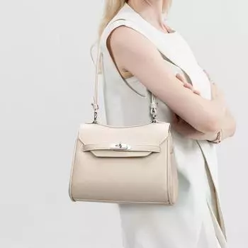 2025 Новые женские сумки через плечо Стильные простые однотонные сумки большой вместимости подмышечные сумки из искусственной кожи с высокой текстурой Женская сумка через плечо слинг-сумка для женщин Подарки чёрный