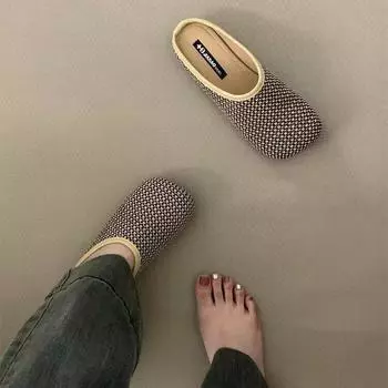 2025 Новые женские тапочки Gentle Wrap Head Half Slipper Женские летние пальто Новые плоские туфли без каблуков Lazy Muller Шлепанцы женские 35 чёрный