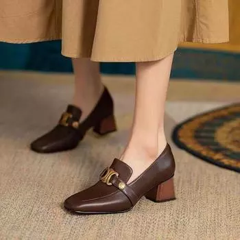 2025 Новый весенний стиль женские туфли британский винтаж глубокий глоток одинарные туфли металлическая пряжка толстый высокий каблук резиновый верх 35 чёрный