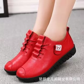 2025 осень-зима новые женские туфли из бархата, теплые, из искусственного меха, старые пекинские хлопковые туфли с круглой головкой, нескользящая мягкая подошва, теплая обувь для мам 36 красный