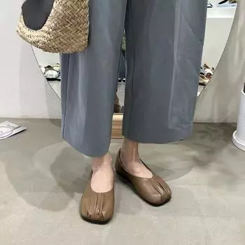 2025 soft leather flat bottom square head retro grandma ladyshoes female lazy commuting shallow mouth Mary Jane single shoes Doudou shoes 35