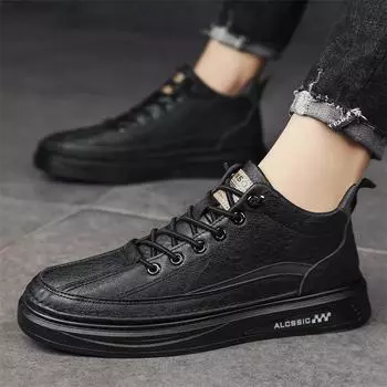 2025 spring and autumn men s shoes new versatile retro small medium top Martin shoes men s tooling trend board shoes casual leather shoes 39 чёрный