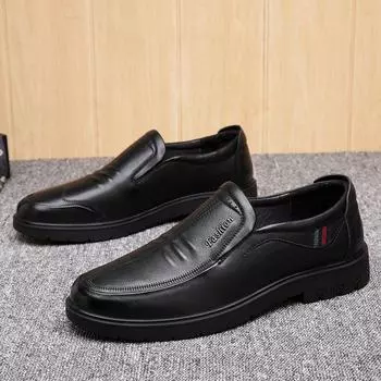 2025 spring and autumn men s shoes first layer cowhide casual shoes men s soft sole soft surface middle-aged wear-resistant versatile leather shoes 38