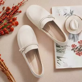 2025 spring and autumn new evening shoes gentle French fairy style versatile with skirt single shoes women s flat women s shoes 35