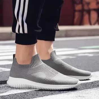 2025 spring new flying woven men s shoes sports casual shoes breathable socks shoes Korean version simple large size men s shoes 39