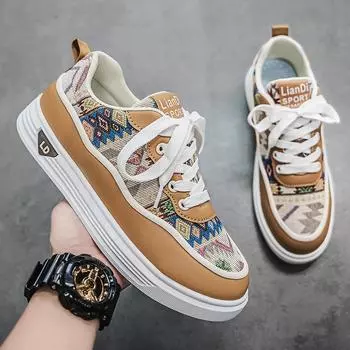 2025 spring new men s shoes versatile fashion trend shoes sports and leisure shoes Korean version men s low-top board shoes 39