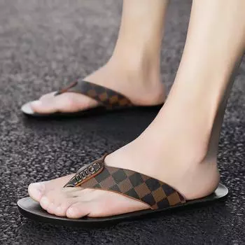 2025 summer men s flip-flops new beach shoes pinch casual shoes men s fashion large size outdoor drags Shoes 38