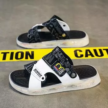 2025 summer new casual outdoor slippers dual-purpose driving non-slip beach one-word slippers fashion trend men s shoes 39