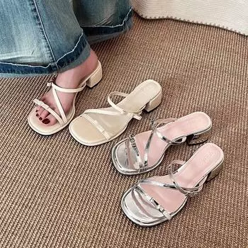 2025 summer new fashion open-toed women s one-word slippers bow thick heel niche casual slope heel cool slippers 35 серебряный