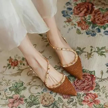 2025 summer new fashion rivet pointed head thin heel bag head sandals women s medium heel back mixed with single shoes 35 чёрный