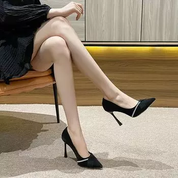 2025 Summer New Fashionable women shoes Ladies sexy temperament slim heels Simple versatile shallow high-heeled women shoes 34