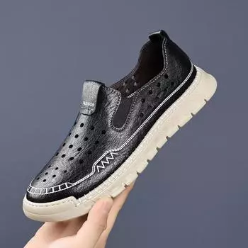 2025 Summer New Hallow Breathable Driving Shoes Man Fashion Casual Solid Color Leather Sandals Designer Shoes Man 38