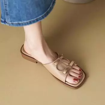 2025 summer new one-word drag women flat-bottomed outer wear open-toed one-pedal lazy cool slippers bow square head 35