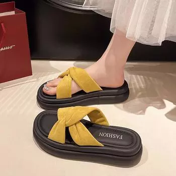 2025 summer new thick-bottomed cool slippers women s outerwear with skirts, women s comfortable and versatile beach slippers 35 коричневый