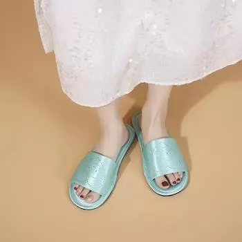 2025 Summer Women’s Open Toe Slippers Round Toe Flat with Crystal Comfortable Slippers for Outdoor Daily Casual Beach Sandals 35