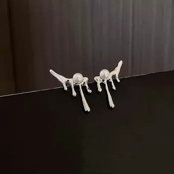 2025 Trendy Pearl Earrings: Elegant Silver Needle Design for Women S925 silver needle pair