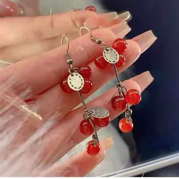 2025 Уникальные серьги-гвоздики Женские длинные темпераментные высококачественные серьги Sense Ретро-дизайн Красные серьги с фруктами красный