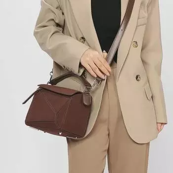 2025 Весна/Лето Женская Мини-Сумка-Подушка Из Мягкой Кожи Геометрического Стиля - Дизайн Сращенных Алмазов кофейный