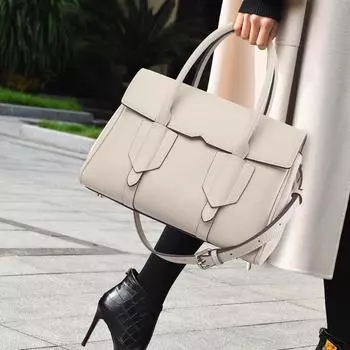 2025 Весна Новые женские сумки Французский стиль Премиум Текстура PU Дамы Сумки на одно плечо Модные Простые Однотонные Сумки-мессенджеры для подарка на женский день чёрный