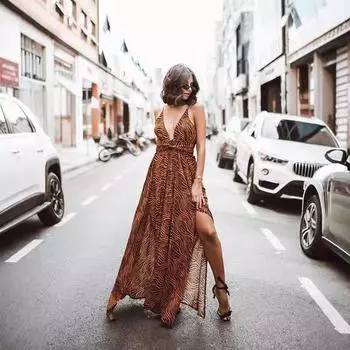 2025 весна и лето новая женская одежда новое сексуальное платье с глубоким V-образным вырезом на подтяжках S жёлтый