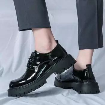 2025 весна и осень новые квадратные кожаные туфли мужские большие размеры ретро глянцевая толстая подошва увеличивающая рост костюм свадебные жениха кожаные туфли 38