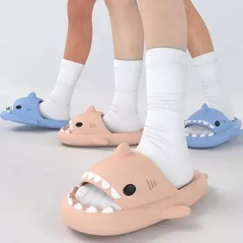 2025 Women Cute Shark Slippers Girls Home Bedroom Soft Slides Men Outdoor Cool Non-slip Sandals Couples Fashions EVA Flip Flops Size 36-37