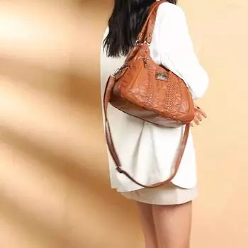 2025 Женская сумка через плечо, однотонная, большая вместимость, моющаяся, можно носить по диагонали, мягкая искусственная кожа, новая мода, ретро-стиль красный