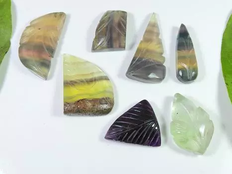 210 карат натуральный флюоритовый микс шпае резной драгоценный камень россыпью 7 шт. лот 22-31 мм RQ-1200
