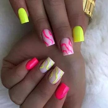 24 штуки Новые маленькие свежие средние и длинные нишевые ногти для нейл-арта, высококлассные, жизненные, с рябью, накладные ногти