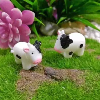 24 шт. Мини-фигурка молочной коровы, смоляное украшение в виде крошечного крупного рогатого скота, миниатюрная статуэтка животного, игрушка для сада фей, микропейзаж, настольное украшение 24PCS