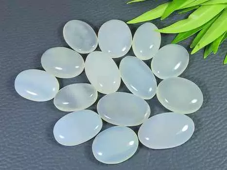 266Cts. Натуральный молочный оникс овальный кабошон драгоценный камень россыпью 14 шт. лот 20-26 мм RQ-2618