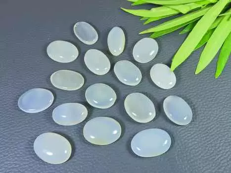 284Cts. Натуральный молочный оникс овальный кабошон драгоценный камень россыпью 16 шт. лот 20-23 мм RQ-2621