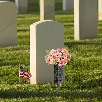 2 букета искусственных кладбищенских цветов и 2 корзины с кладбищенскими земляными цветами, 30 головок пиона и гортензии, смешанные искусственные цветы 30 flowers+2 baskets белый