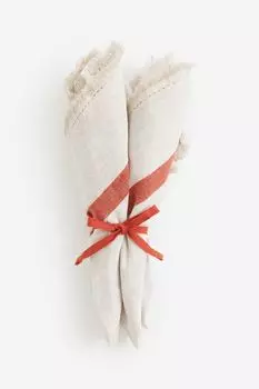 2-pack fringed napkins