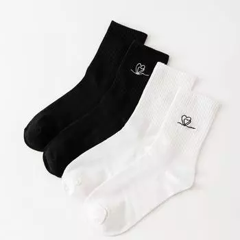2 пары женских белых носков Y2k, хлопковые носки с милым сердцем, кавайные забавные носки, комплект, простые носки до середины икры с вышивкой One Size