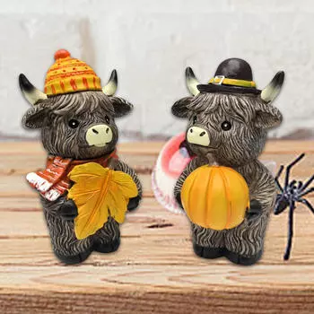 2 Pieces Autumn Cow Statue Animal Sculpture Halloween Figurine Resin Ornament for Farmhouse