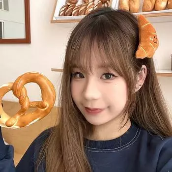 2 шт. креативная заколка для волос в виде круассана-помидора, милая мультяшная имитация еды, боковая заколка для женщин и девочек, универсальные аксессуары для волос, подарки A1