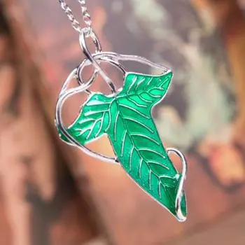 2 шт. Мужские ювелирные изделия Подарки Зеленый Лист Кулон Косплей Кольца Эльфийская булавка Брошь Цепь Ожерелье