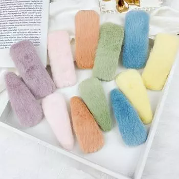 2 шт. Новые мягкие плюшевые заколки BB карамельного цвета для девочек, заколки для челки, зимние плюшевые заколки, заколки из искусственного меха, головные уборы, аксессуары для волос 2pcs