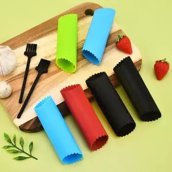 2 шт. ручной чеснокочистка силиконовый ролик для удаления кожицы подвесное отверстие дизайн без запаха легкий трудосберегающий кухонный аксессуар светло-синий