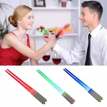 2 шт. светодиодных световых мечей для еды с батарейками LR41, светящиеся палочки для еды, светящиеся принадлежности для вечеринок, веселые светящиеся принадлежности для суши и лапши синий